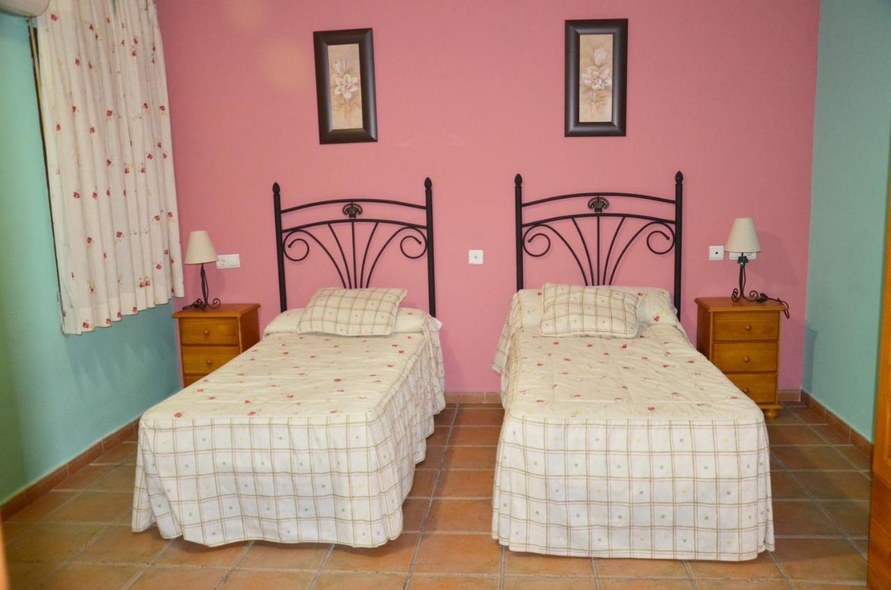 Hostal Restaurante El Parador Alcaracejos Quarto foto
